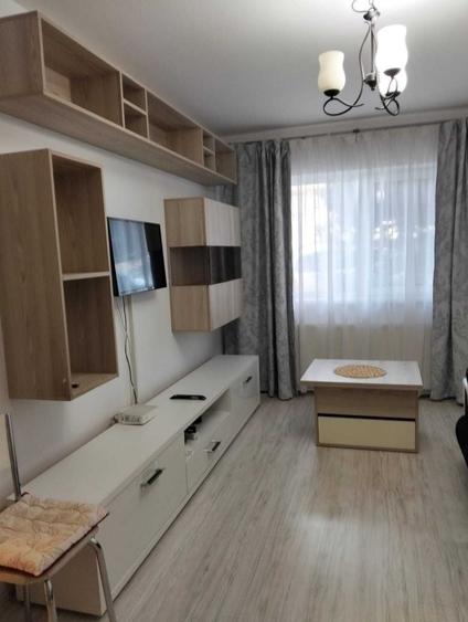 Apartament cu 2 camere decomandat în Galata