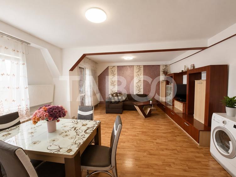 Apartament cu 3 camere decomandat, mobilat în Mihai Viteazul
