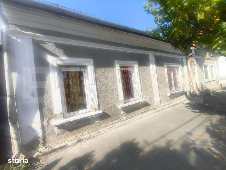 Casă cu 2 camere cu Teren 418 Mp în Central