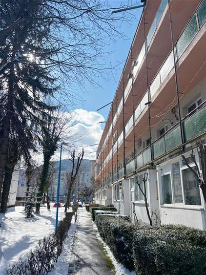 Apartament cu 2 camere decomandat, mobilat în Centrul Civic