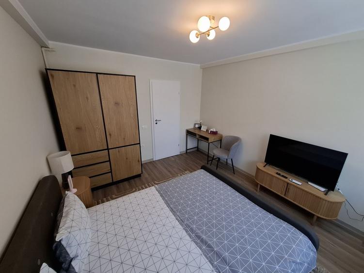 Apartament cu 1 camere semidecomandat, mobilat în P-ța Ovidiu