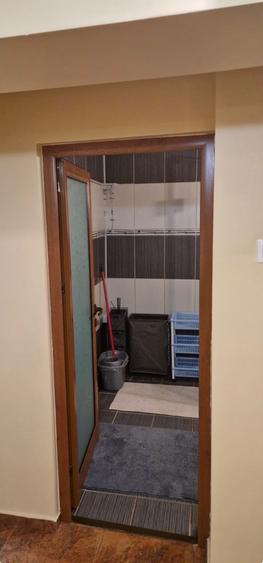 Apartament cu 2 camere decomandat în Hala Centrală
