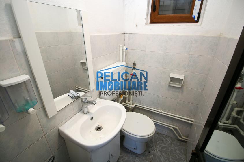 Spațiu comercial, de 40 mp, în Big