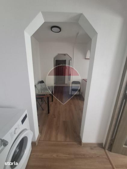 Apartament cu 3 camere, mobilat în Central