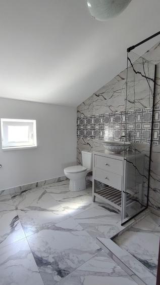 Casă individuală cu 5 camere cu Canalizare în Chiajna