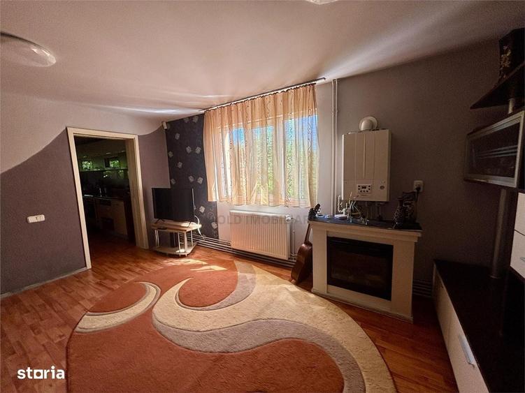 Casă cu 4 camere în Central