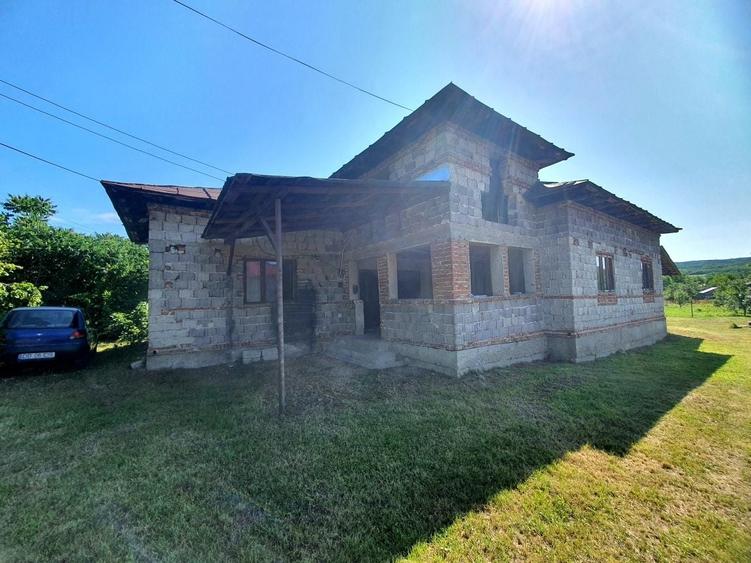 Casă cu 4 camere în Boțârcani
