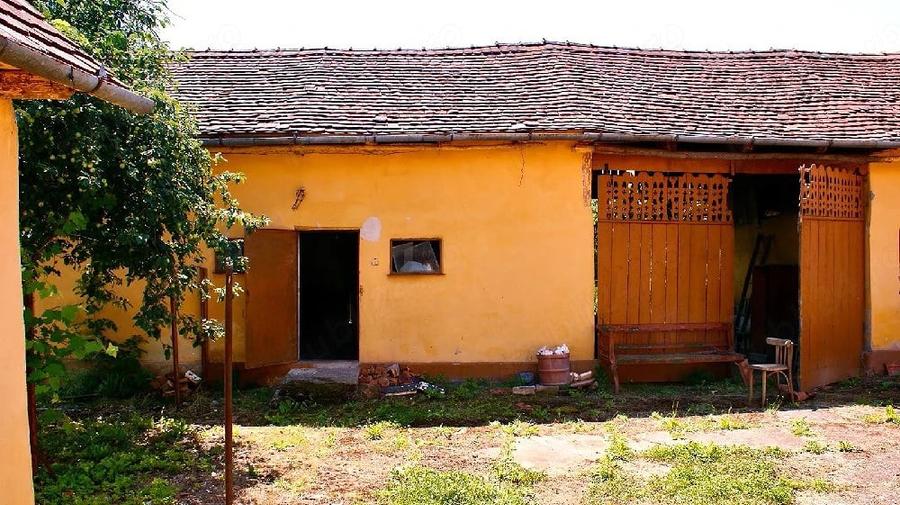 Casă cu Teren 2880 Mp în Cil