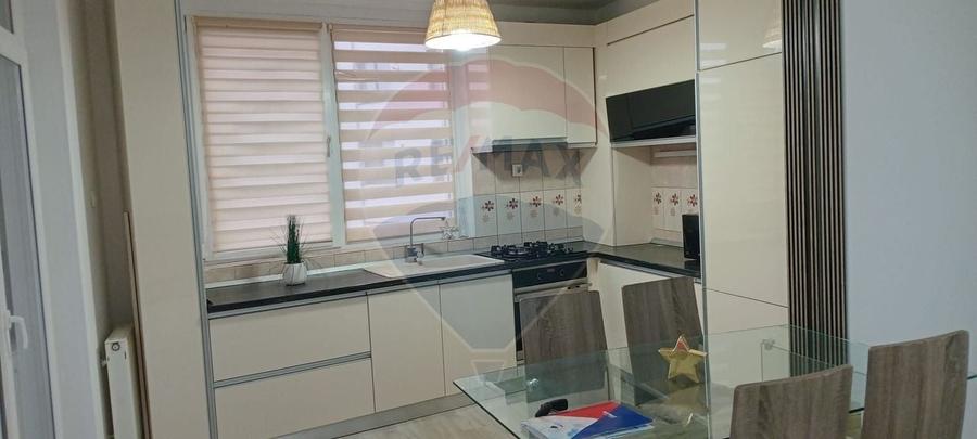 Apartament cu 2 camere decomandat, mobilat în Banu Mărăcine