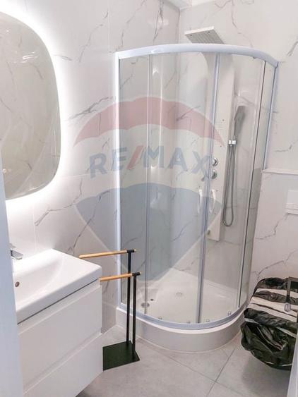 Apartament cu 3 camere, mobilat în Tunari