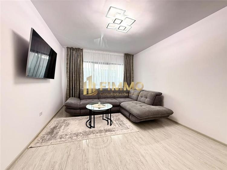 Apartament cu 2 camere decomandat, mobilat în Central