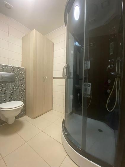 Apartament cu 3 camere semidecomandat în Ștefăneștii de Jos