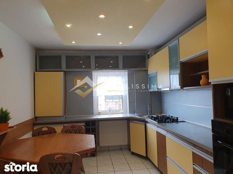 Apartament cu 3 camere decomandat, mobilat în Central