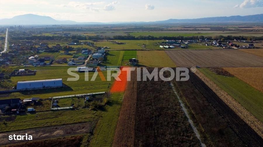 Teren de 3000 mp, în Bod