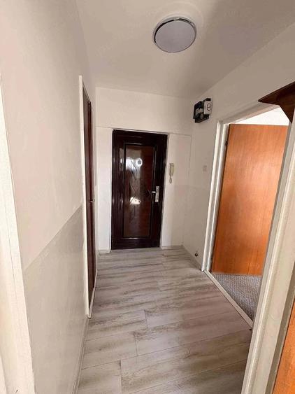 Apartament cu 2 camere decomandat în Colentina