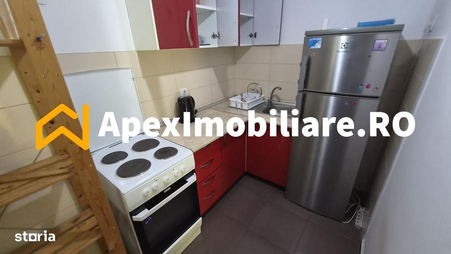 Garsonieră decomandată, mobilată în Parcul Carol