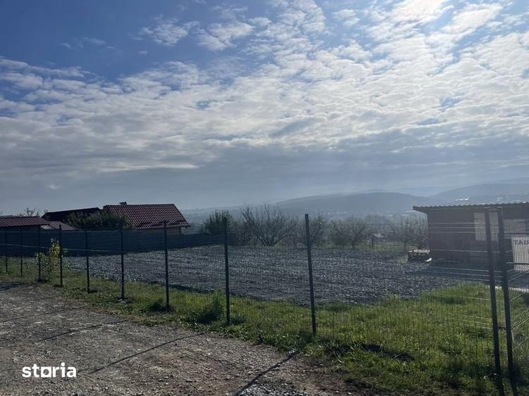 Teren de 650 mp, în Florești