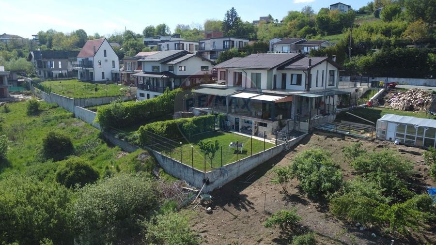 Teren Construcții intravilan de 2685 mp, în Feleacu