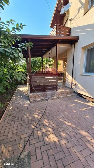Casa / Vila cu 5 camere de inchiriat - 1