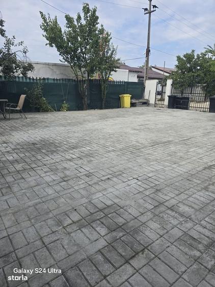 Casă cu 4 camere în Bariera Vâlcii