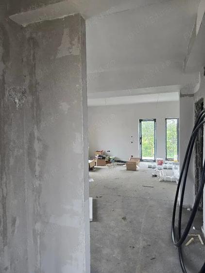 Casă cu 4 camere în Sânmartin