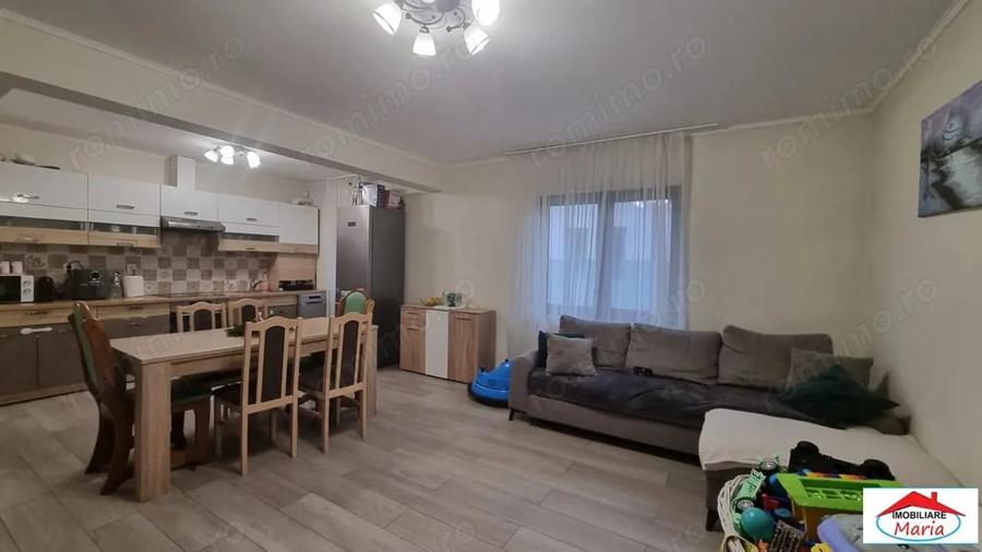 Casă cu Teren 500 Mp în Bercu Roșu