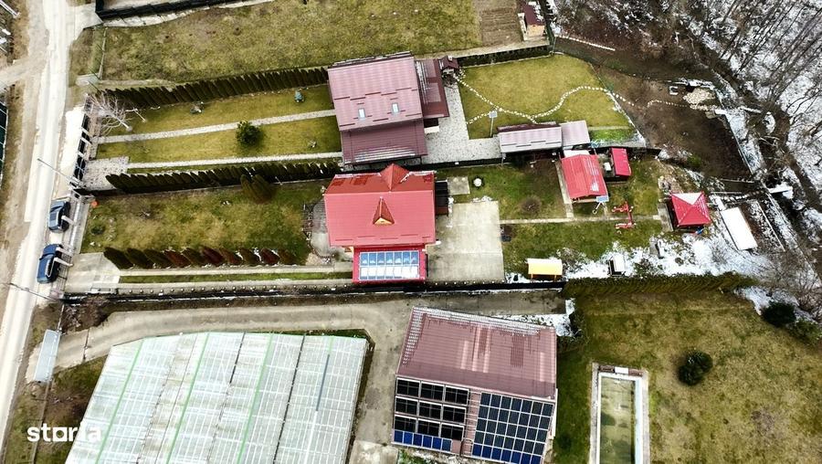 Casă cu 4 camere în Hârsa