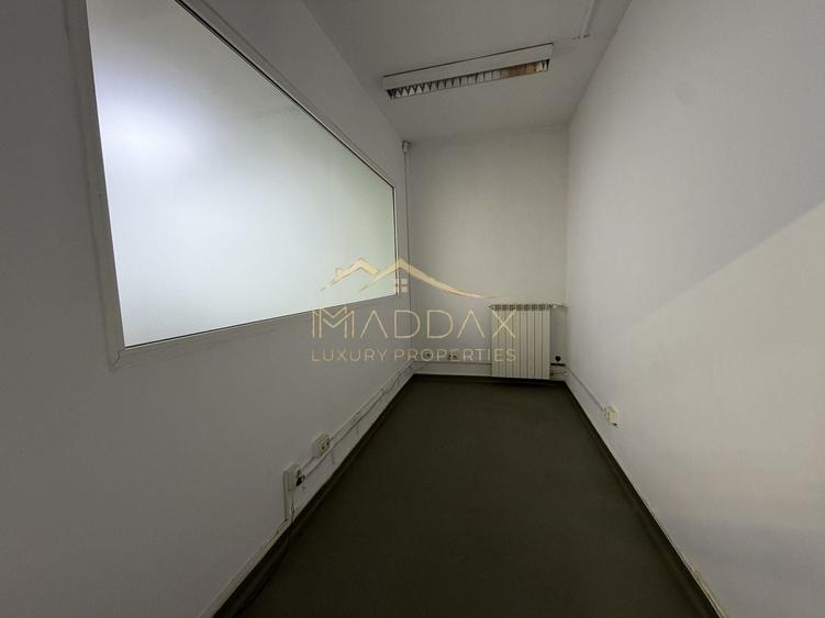Casă individuală cu 10 camere cu Canalizare în Cotroceni