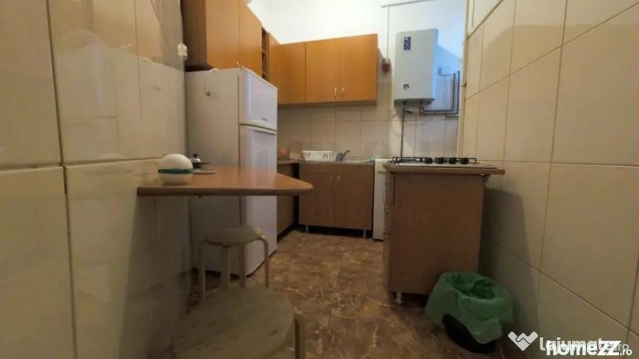 Apartament cu 2 camere decomandat în Moșilor