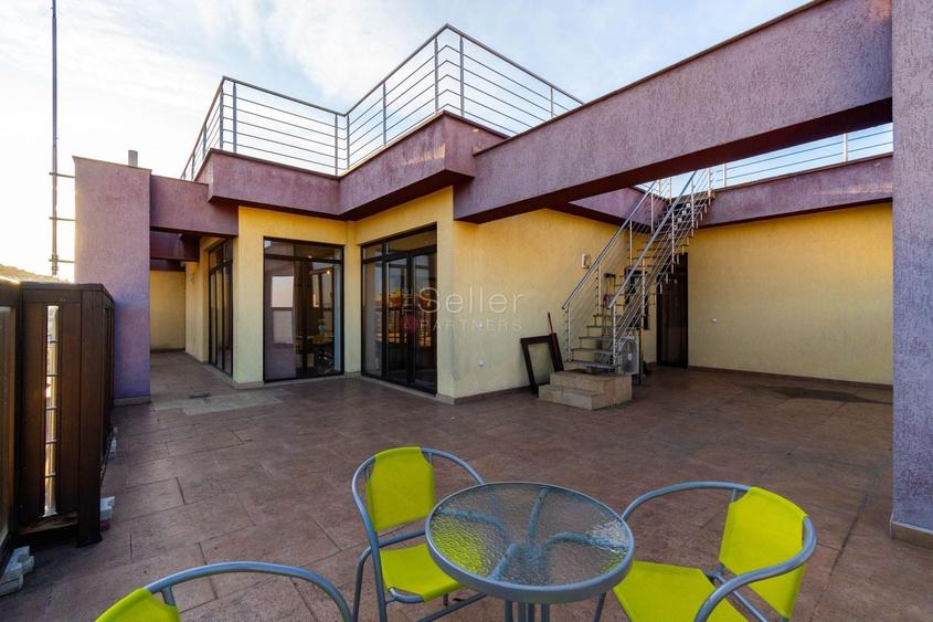 Apartament cu 5 camere decomandat, mobilat în Brașovul Vechi