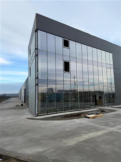 Spațiu industrial, de 1,150 mp, în Central