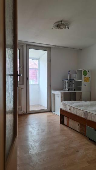 Apartament cu 2 camere decomandat în Mircea cel Bătrân