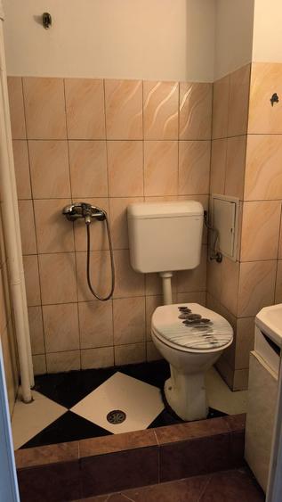 Garsonieră decomandată în Blașcovici