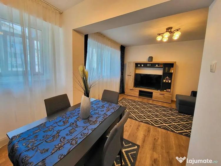 Apartament cu 2 camere decomandat în Central