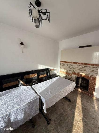 Casă cu 4 camere în Central