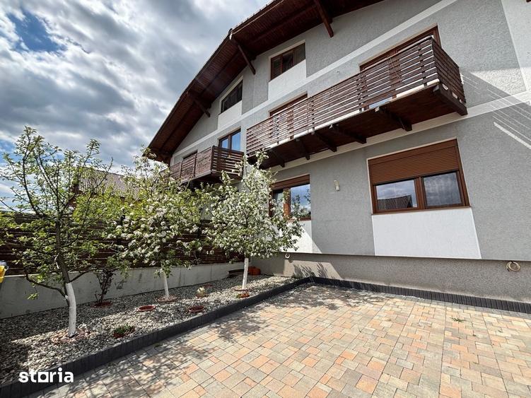 Casă cu 5 camere cu Teren 426 Mp în Central