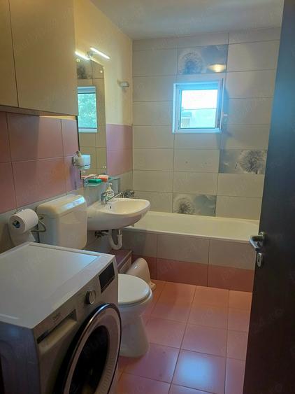 Apartament cu 2 camere semidecomandat în Aradului