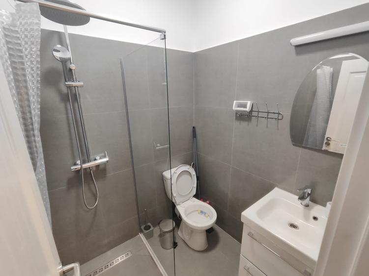 Garsonieră decomandată în Delfinariu
