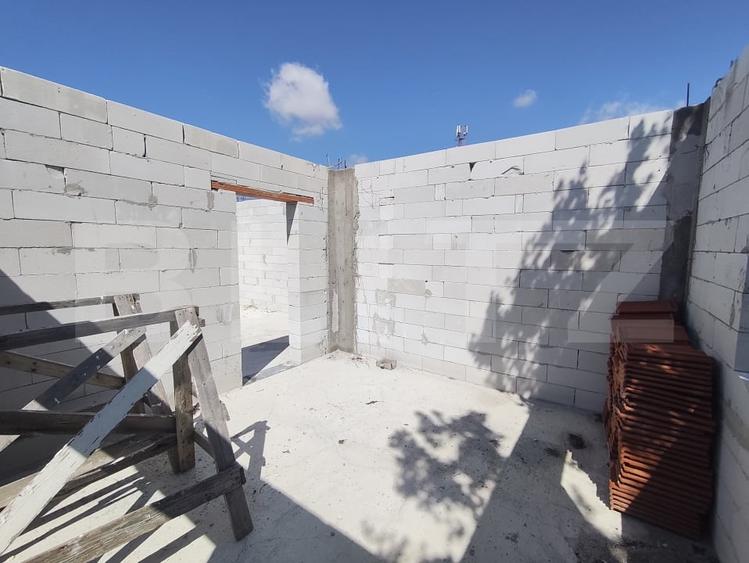 Casă individuală cu 3 camere cu Teren 630 Mp în Leș