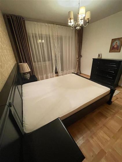 Apartament cu 3 camere decomandat, mobilat în Păcurari