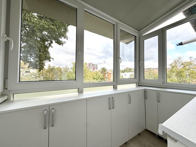 Apartament cu 2 camere semidecomandat, mobilat în Take Ionescu
