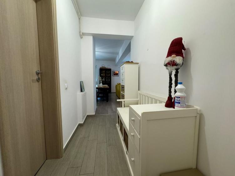 Apartament cu 3 camere semidecomandat, mobilat în 1 Decembrie 1918