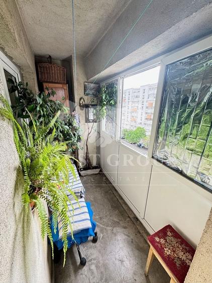 Apartament cu 4 camere decomandat, mobilat în Știrbei Vodă