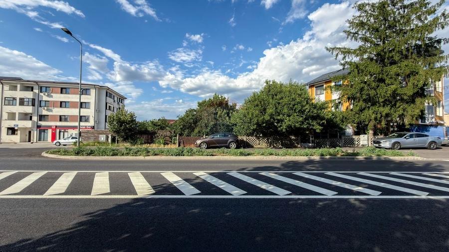 Teren Construcții intravilan de 1738 mp, în Sud