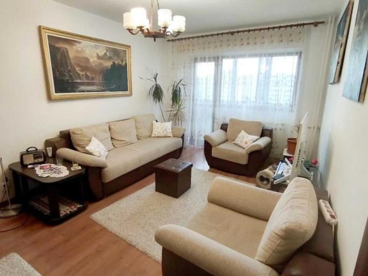 Apartament cu 3 camere în Iancului