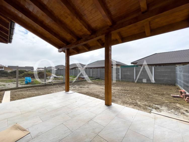 Duplex cu 3 camere cu Canalizare în Moșnița Nouă