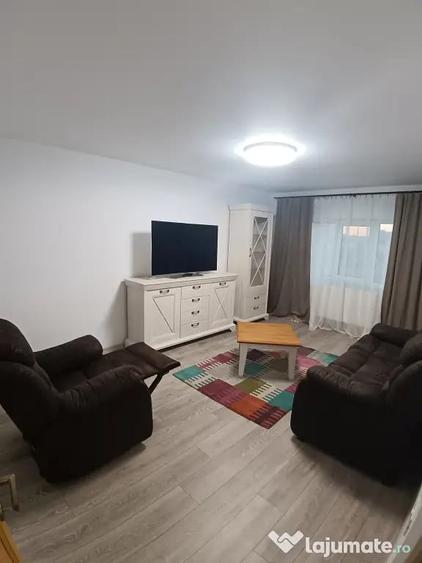 Apartament cu 2 camere decomandat în Exterior Vest