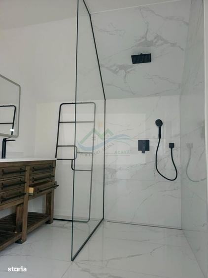 Casă cu 4 camere cu Teren 300 Mp în Central