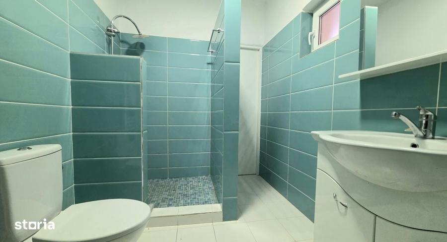 Casă cu 4 camere decomandat în Central