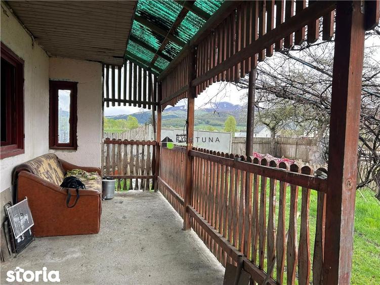 Casă cu 2 camere cu Teren 1850 Mp în Dobârlău